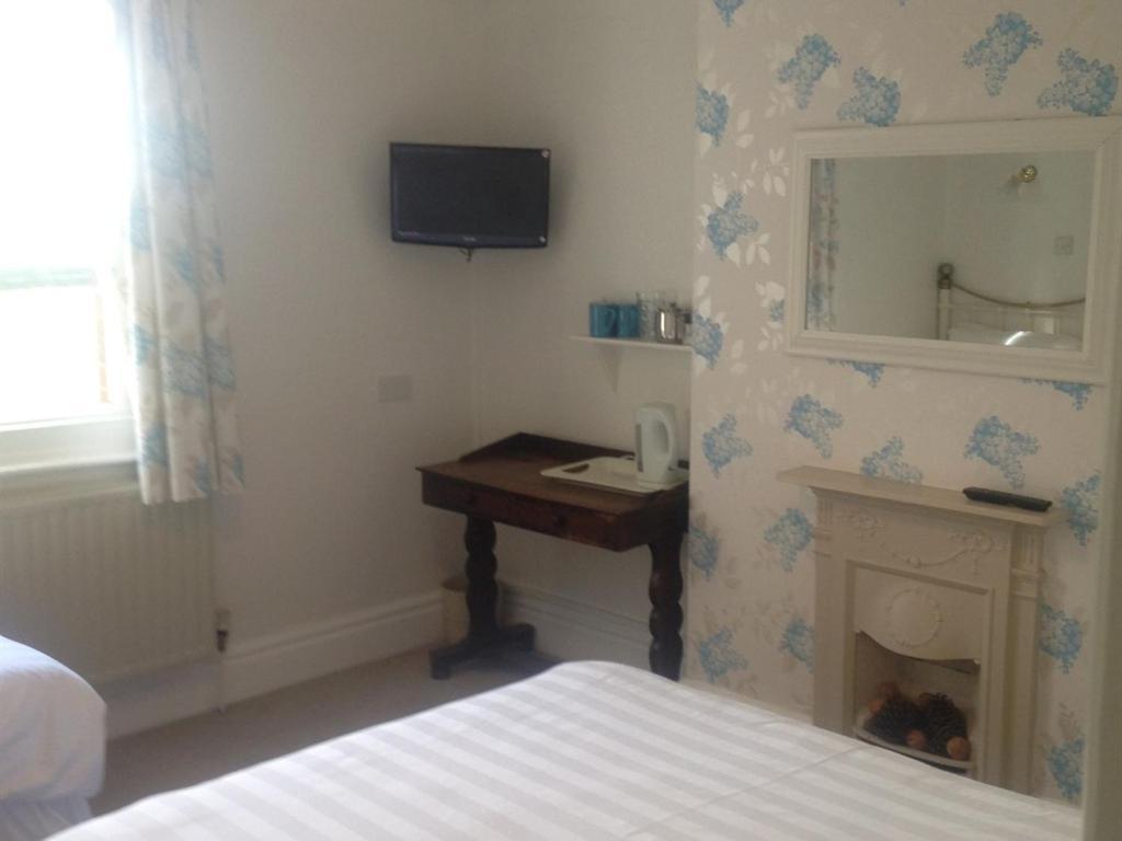 Mill Farm Villa Exeter Room photo
